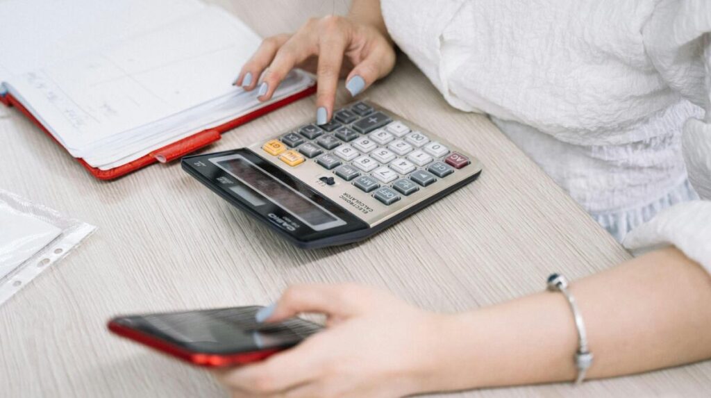 Recibo de sueldo y calculadora: nuevas escalas y deducciones de Ganancias para haberes de julio a diciembre 2026