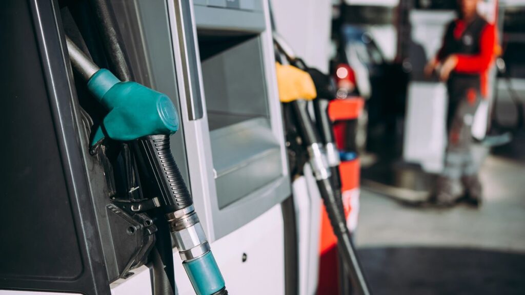 Decreto 1126/2026: el Gobierno posterga al 1 de noviembre de 2026 la actualización remanente del impuesto a los combustibles