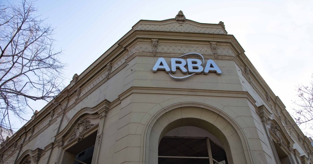 Fachada de ARBA en La Plata - plan de pagos especial con hasta 40% de bonificación